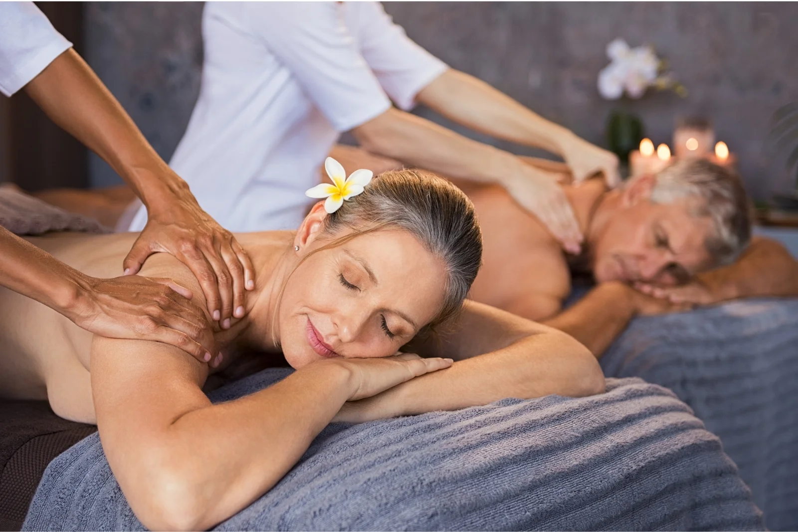 COUPLE-MASSAGE Services